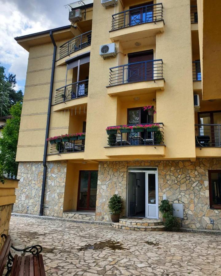 Apartman Crown Vrnjačka Banja エクステリア 写真